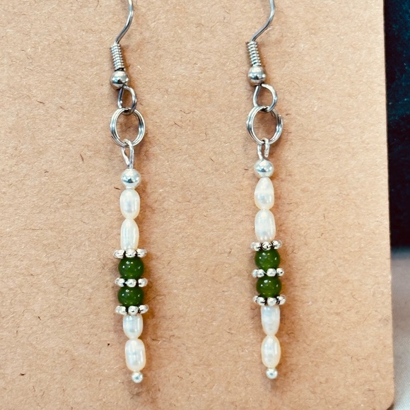 Stainless Steel Dangle Earrings Genuine Freshwater Pearls & Green Jade Hand Made - Picture 4 of 12